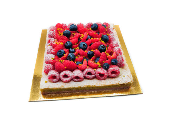 Tarte aux framboises et pistache ERISAY traiteur