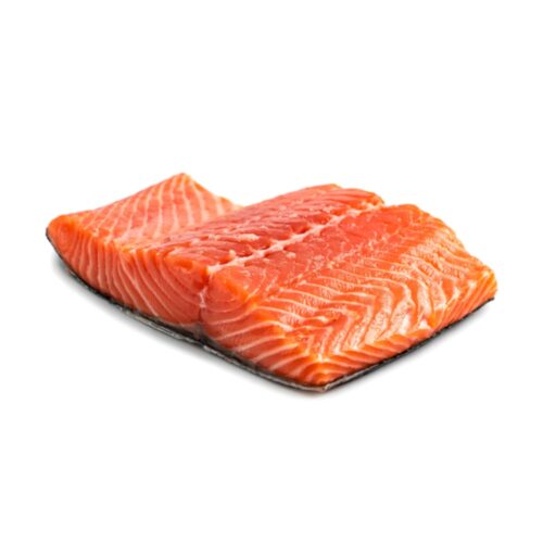 Truite d'Acquigny fumée au bois de hêtre sur fond blanc