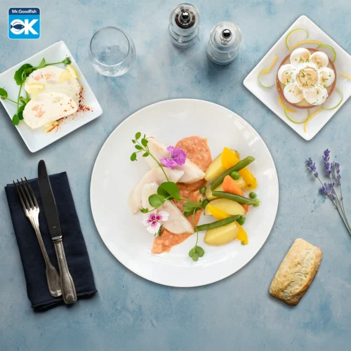 Plateau repas Angleterre 1966, Terrine du pêcheur, merlu et chutney de tomates, tartelette citron meringuée.